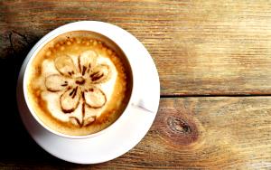 Quantas calorias em 100 G Cappuccino com Gordura Reduzida?