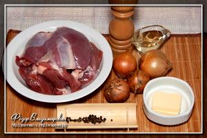 Quantas calorias em 100 G Carne de Peru (Cozido, Assado)?