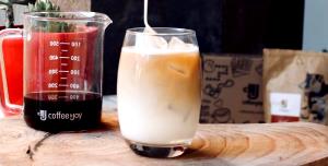 Quantas calorias em 100 Ml Café Gelado?