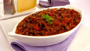 Quantas calorias em 2 conchas (150 g) Molho Bolognesa?