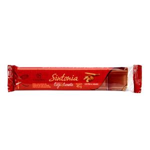 Quantas calorias em 2 quadrados (25 g) Sintonia Castanha de Caju e Canela?