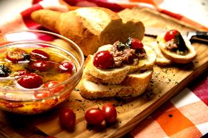 Quantas calorias em 3 fatias (35 g) Tomate?